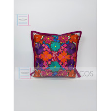 Cojín De Chiapas Bordado De Flores Color Buganvilla 