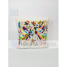 Cojín Bordado Tenango Multicolor ( Pieza Única ) No. 10