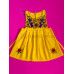 Vestido bordado de niña modelo Lucila, color amarillo, talla 4.